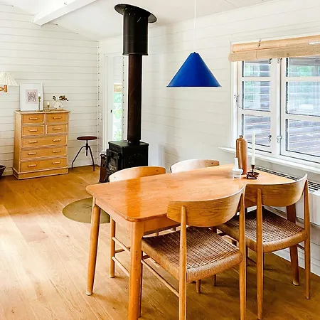 Idyllic Summerhouse With Beautiful Details Сasa de vacaciones